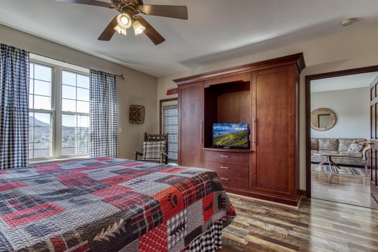 Gorgeous 2Bd 2Bth Condo With Mountain Views Pool Hot Tub Game Room Close To Parkway Пиджен-Фордж Экстерьер фото